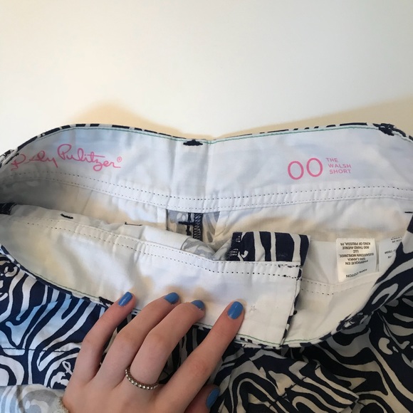 *LILLY PULITZER SHORTS* - Picture 3 of 3
